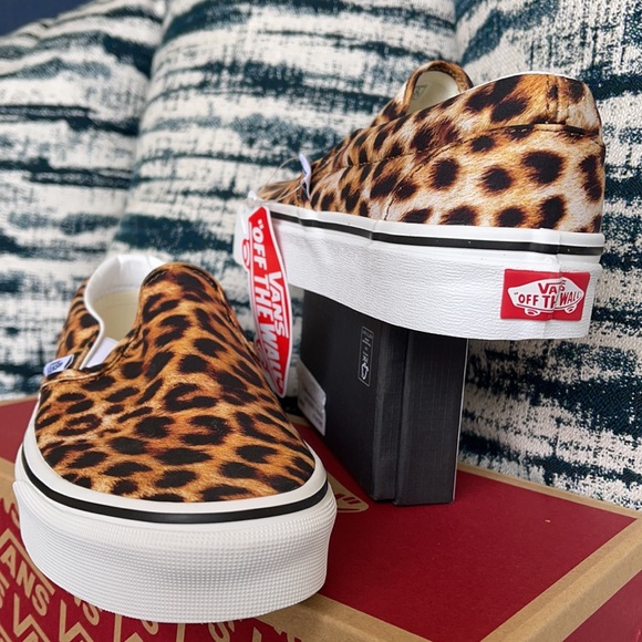 Vans Classic Slip-On Leopard Black/True White WMNS - Picture 11 of 16